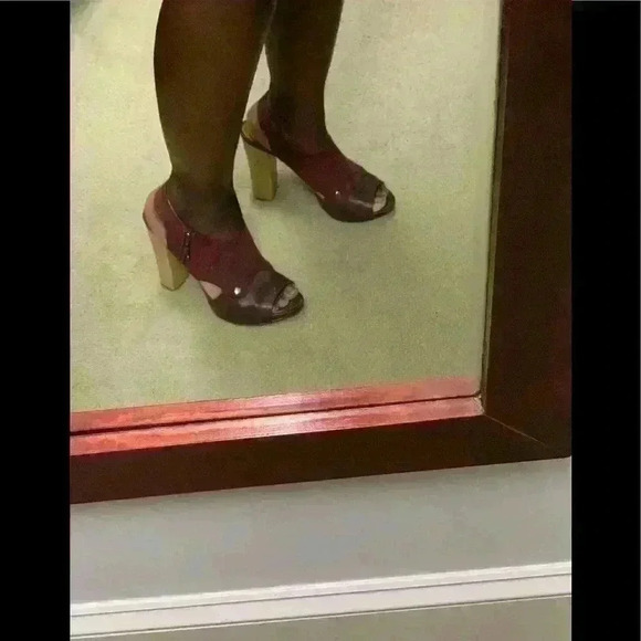 Belle by Sigerson Morrison Burgundy sandals - Picture 3 of 11